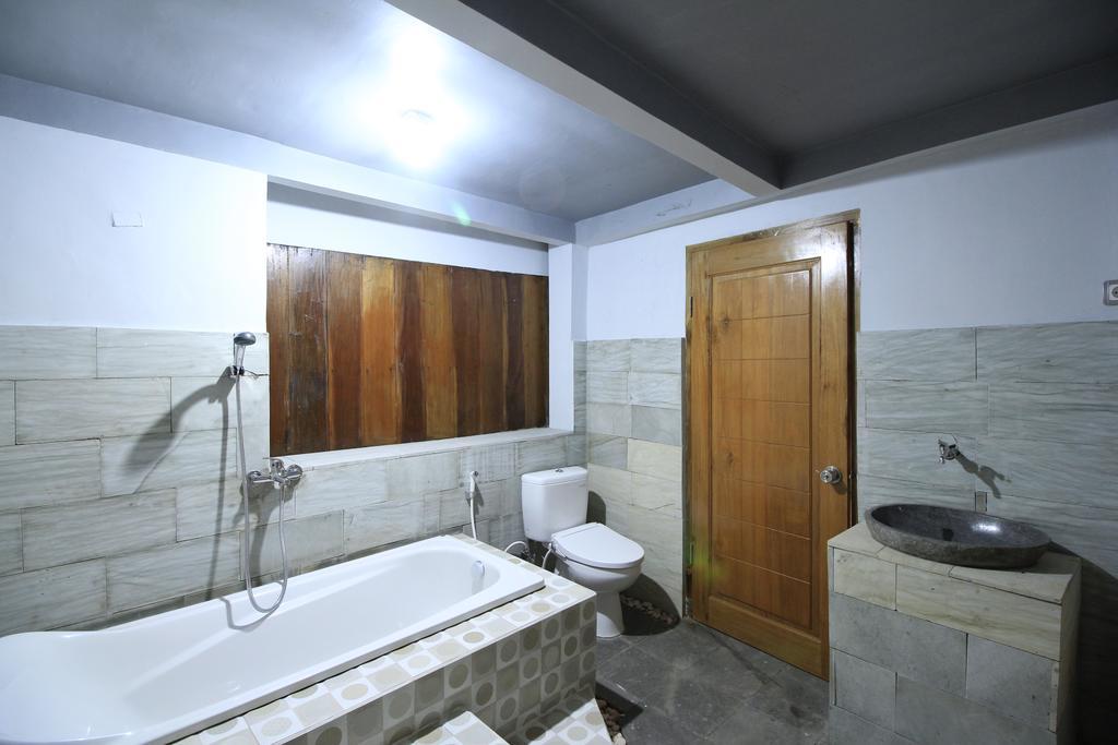 Villa Bale Seni Mataram Exterior foto