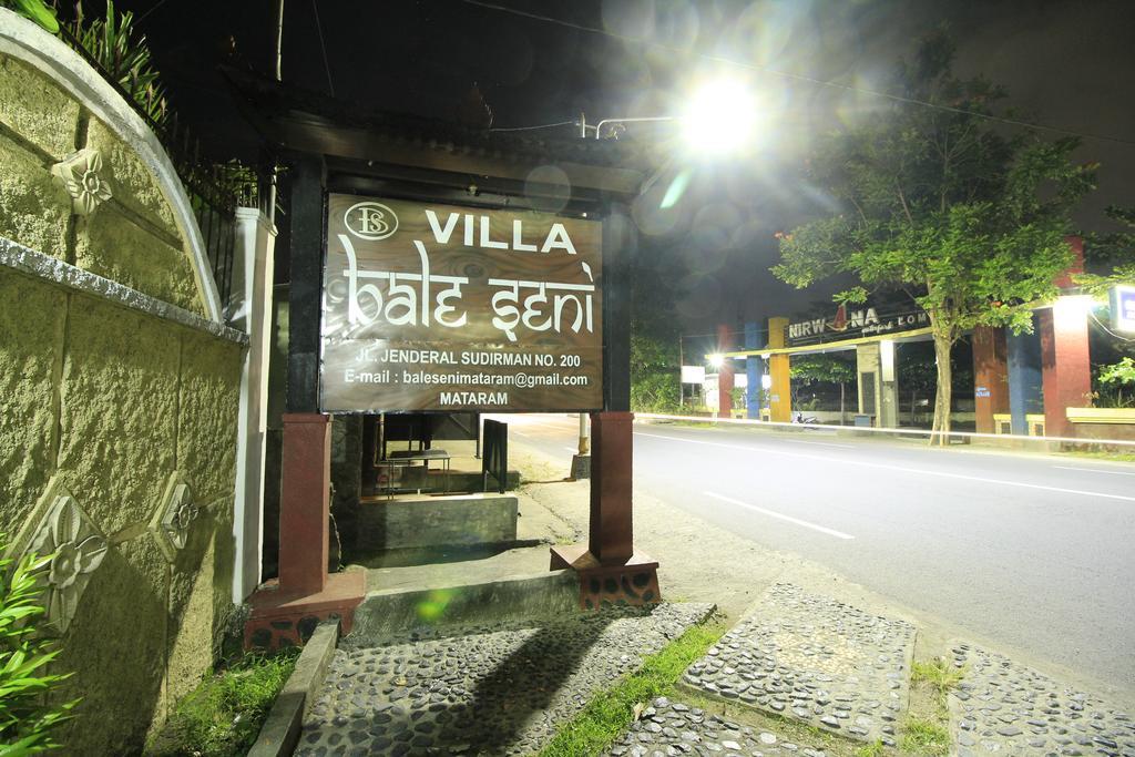Villa Bale Seni Mataram Exterior foto